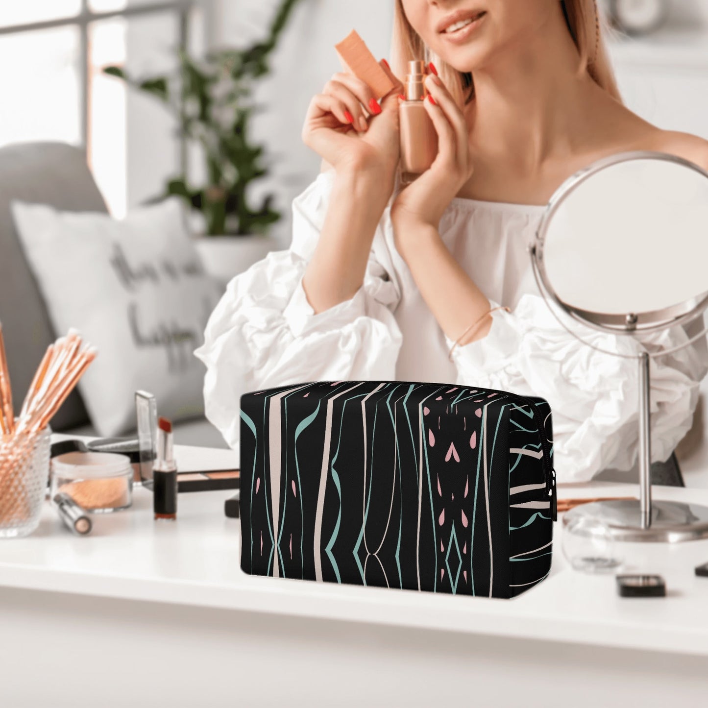 ModiToon ColorFlow PU Cosmetic Bag | 모디툰 컬러플로우 파우치